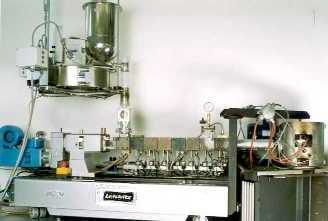 twin screw extruder